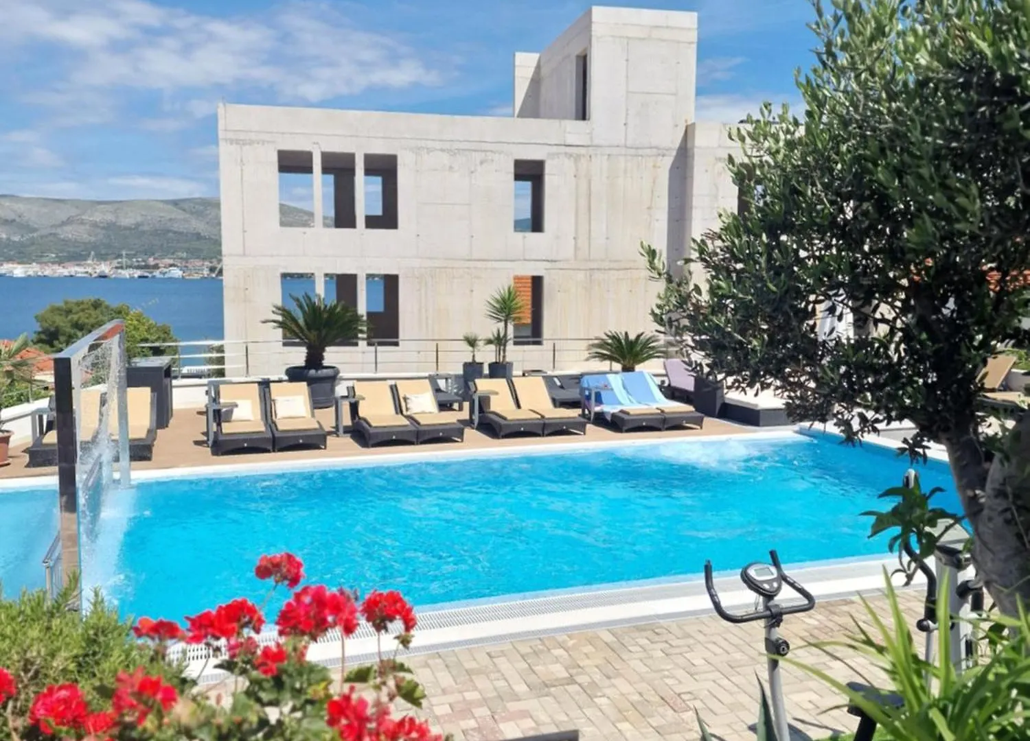 Apartments Silva With A View Of Sea Trogir Chorwacja
