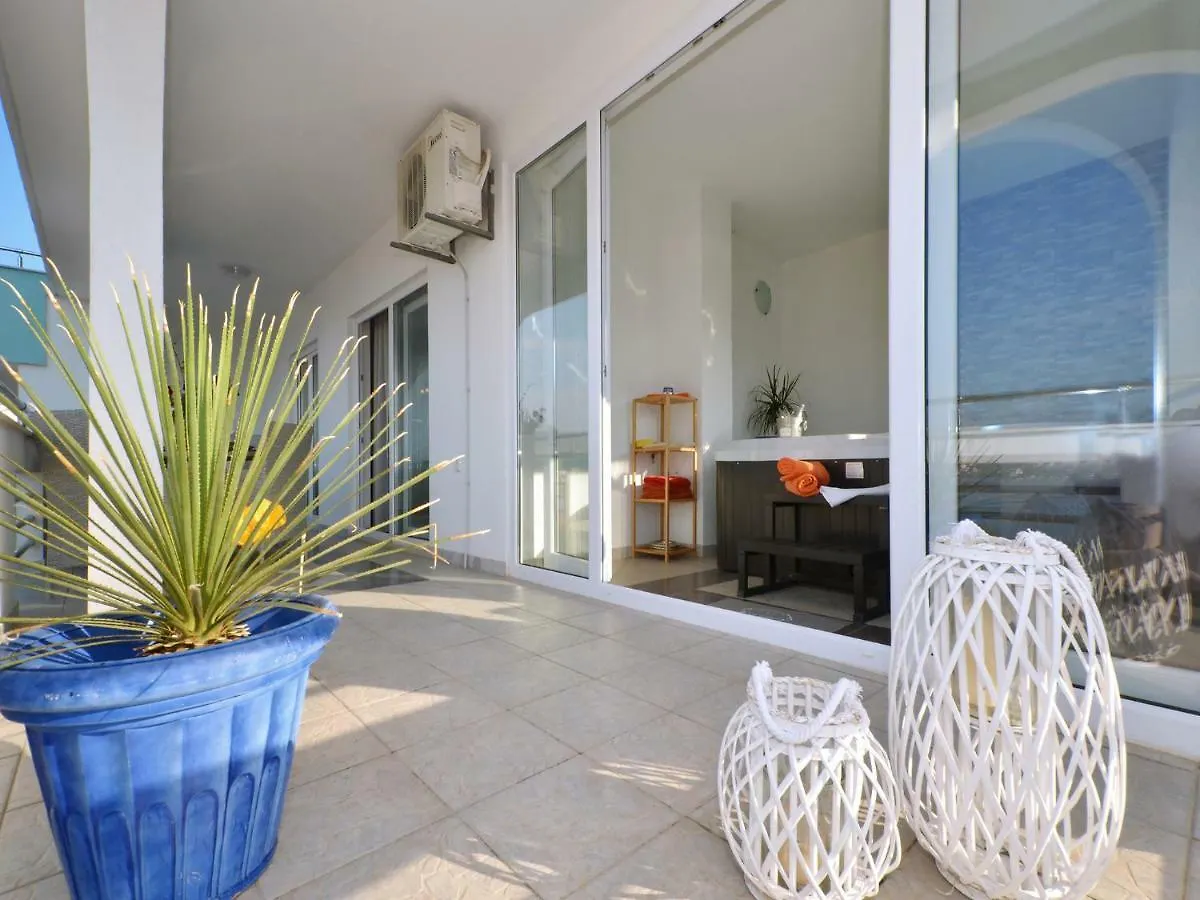 Apartments Silva With A View Of Sea Trogir